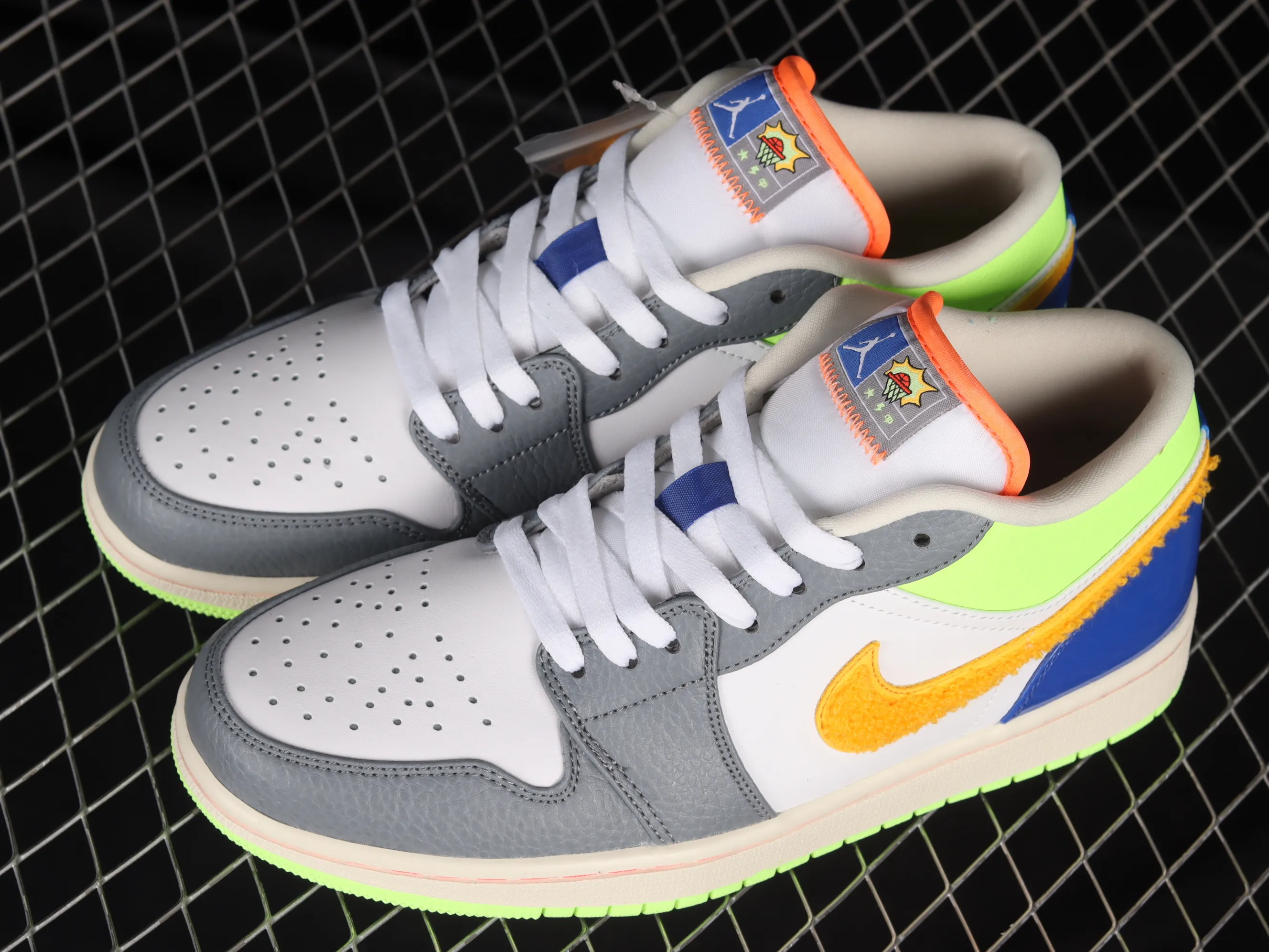 All categories Air Jordan Jordan series basketball shoes Air Jordan 1 Low Air Jordan 1 Low AJ1 Joe 1 patent leather color matching Retro culture and leisure sports sneakers FB1835-181